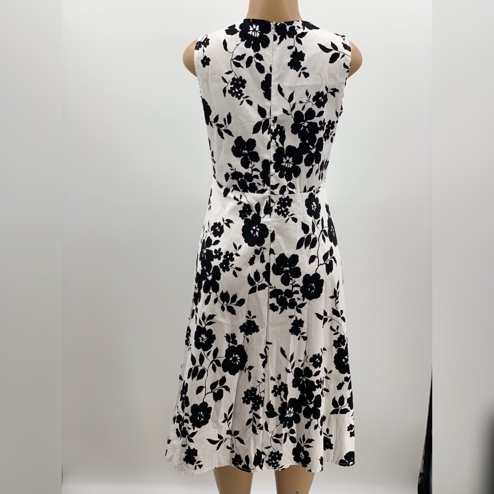 Floral Dress - Picture 4 of 7
